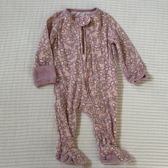 Cloud Island Pink and Lavender Footies Size 0-3 Months - Picture 3 of 9